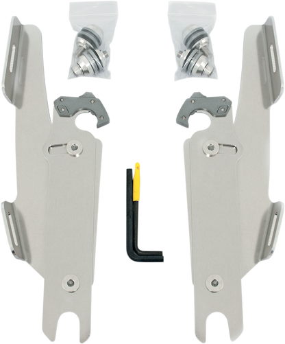 23200140_1.png