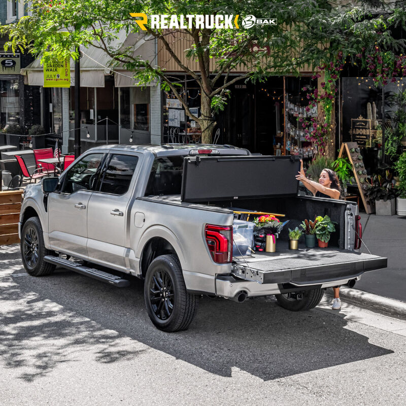 BAK 15-20 Ford F-150 6ft 6in Bed BAKFlip MX4 Matte Finish