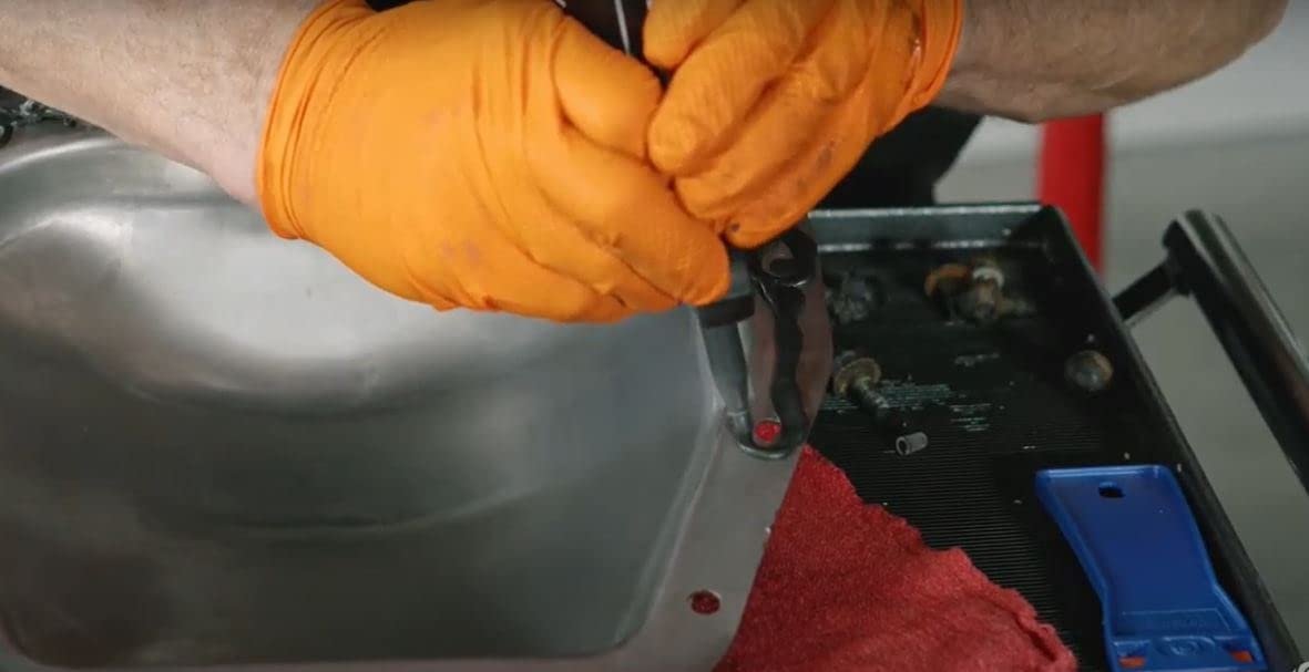 Permatex Maximum Oil Resistance RTV Silicone Gasket Maker, Sensor Safe and Non-Corrosive, for High Flex and Oil Resistant Applications